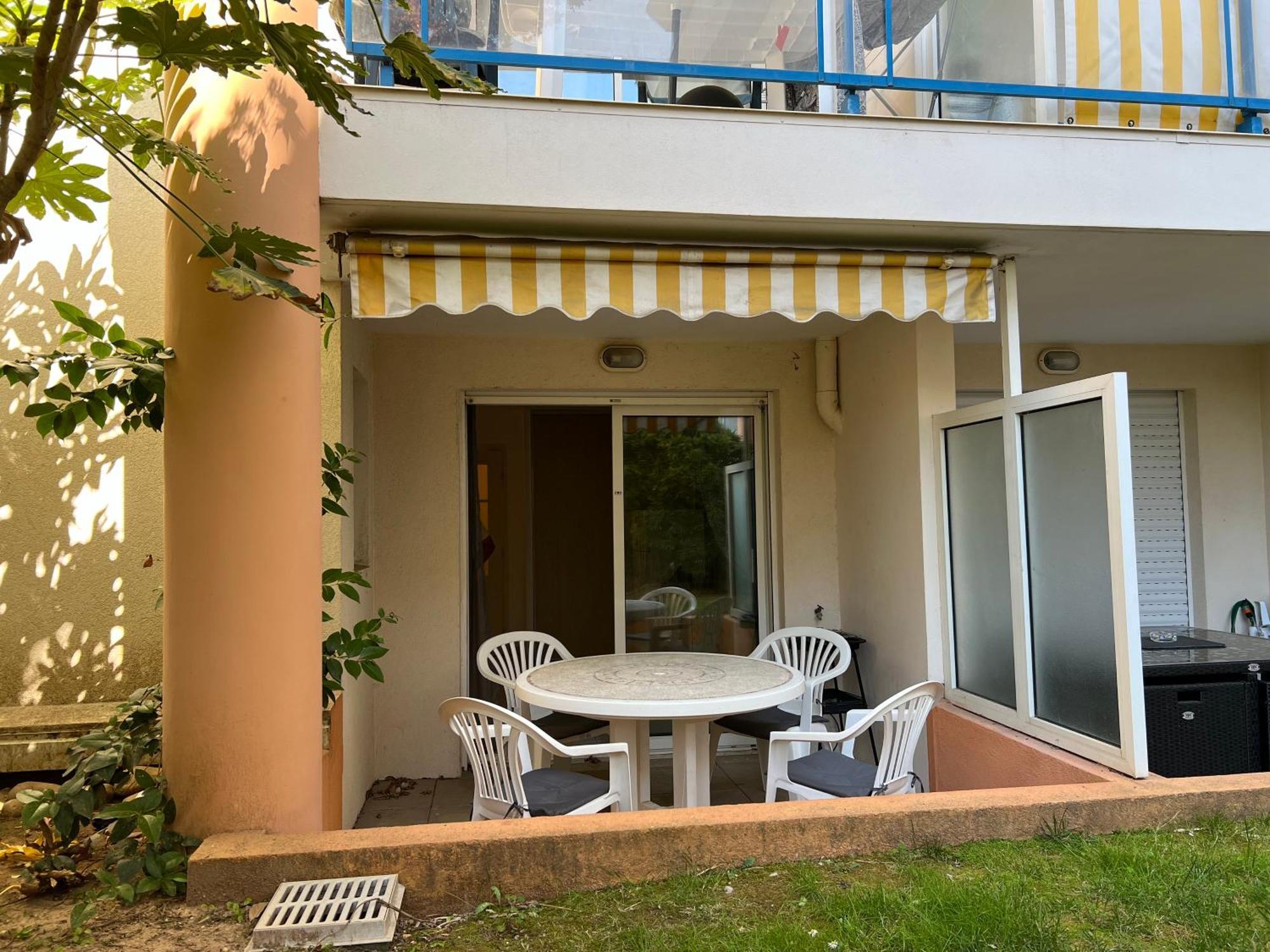 Cosy Piscine 2 Pieces Appartamento Fréjus
